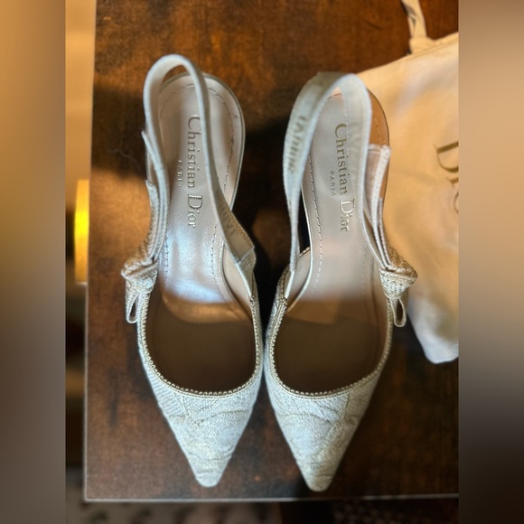 Dior J’Adior Slingback Pump White and Gold Jacquard - Picture 4 of 6